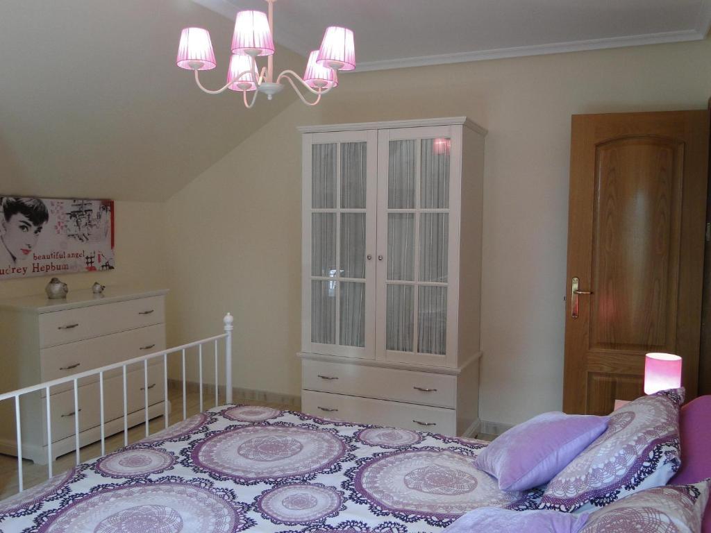 Apartamentos El Pinedo Noja Bilik gambar