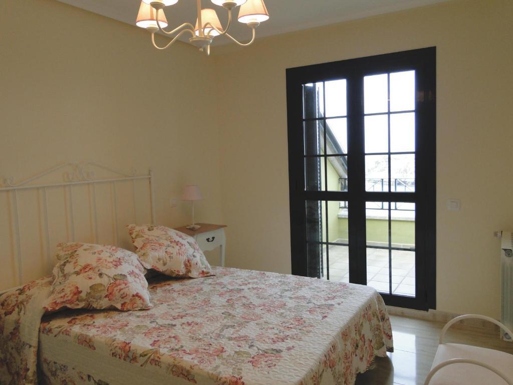 Apartamentos El Pinedo Noja Bilik gambar