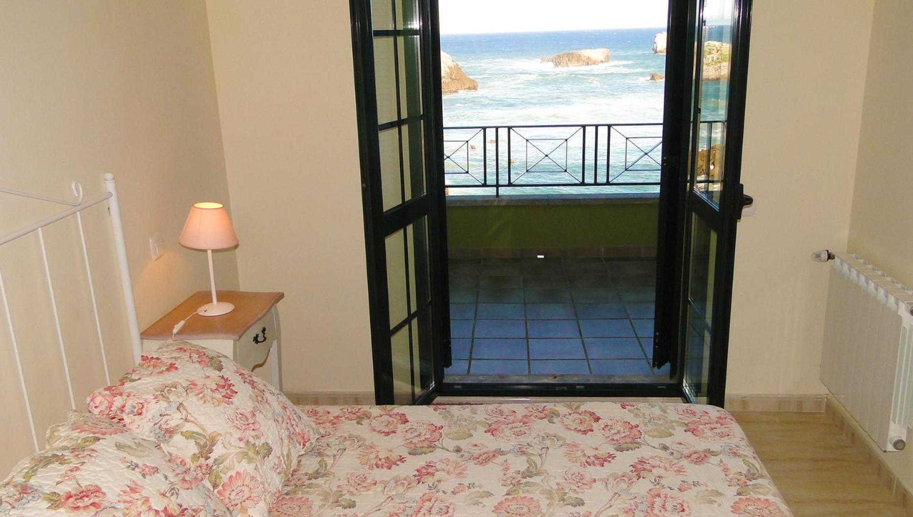 Apartamentos El Pinedo Noja Bilik gambar