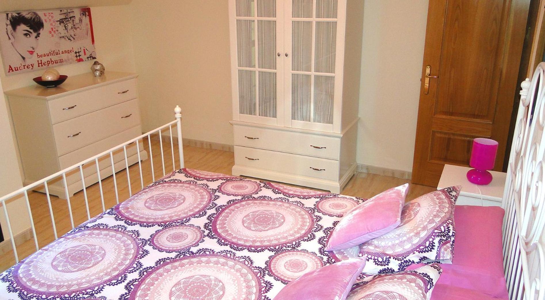 Apartamentos El Pinedo Noja Bilik gambar