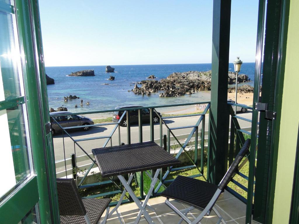 Apartamentos El Pinedo Noja Bilik gambar