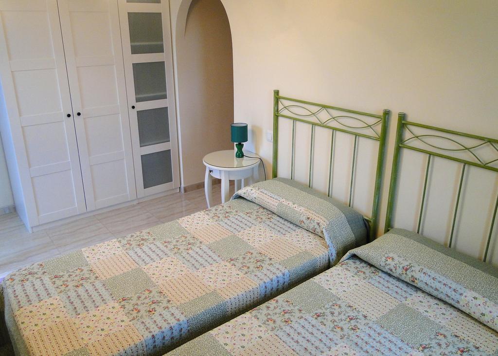 Apartamentos El Pinedo Noja Bilik gambar